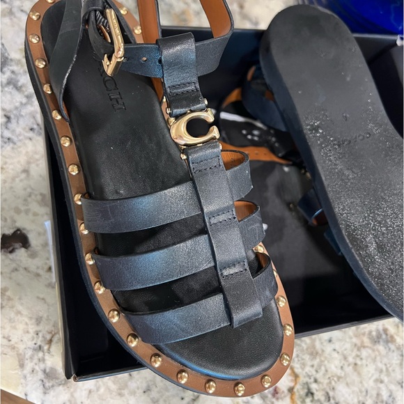 authentic COACH Giselle Leather size 6 Retail $195 - Picture 2 of 4